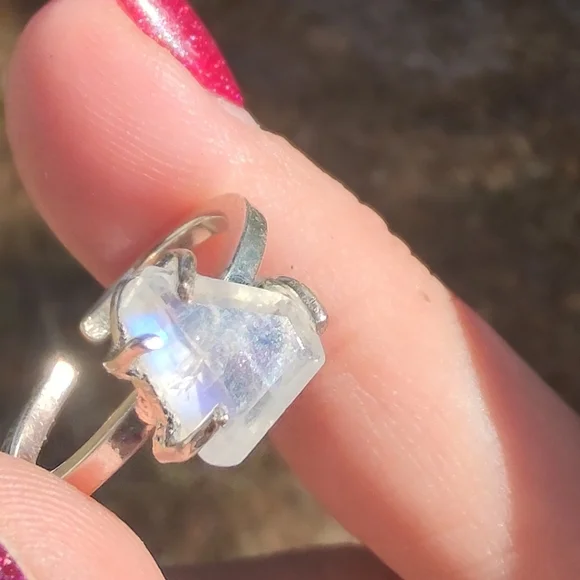Genuine Moonstone adjustable ring - Picture 3 of 8
